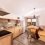 Haus Berggesundzeit Gotzenalm 아파트